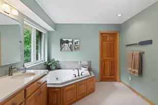 381 Del Rio Dr, Chanhassen, MN 55317 - Photo 44