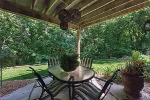 381 Del Rio Dr, Chanhassen, MN 55317 - Photo 12