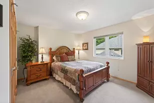 381 Del Rio Dr, Chanhassen, MN 55317 - Photo 48