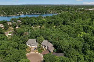 381 Del Rio Dr, Chanhassen, MN 55317 - Photo 2
