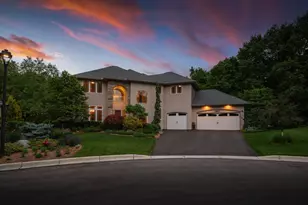 381 Del Rio Dr, Chanhassen, MN 55317 - Photo 88
