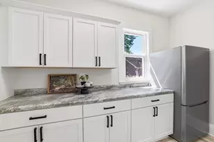 3036 Clinton Ave, Minneapolis, MN 55408 - Photo 8