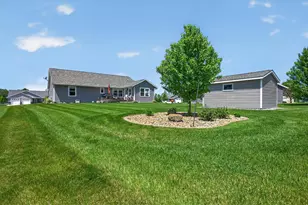 614 Dewberry Ln, Alexandria, MN 56308 - Photo 10