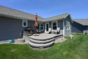 614 Dewberry Ln, Alexandria, MN 56308 - Photo 8
