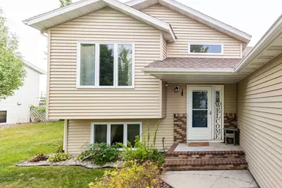 907 11th Avenue SE, Barnesville, MN 56514 - Photo 2