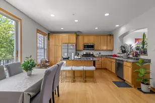 8334 Labont Way, Eden Prairie, MN 55344 - Photo 6