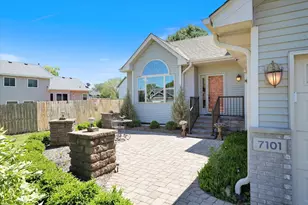 7101 91st Trail N, Brooklyn Park, MN 55445 - Photo 2