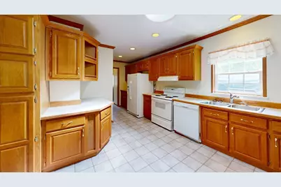 10676 Hillcrest Drive, Orr, MN 55771 - Photo 14