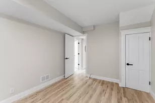 2320 Humboldt Ave S, Minneapolis, MN 55405 - Photo 90