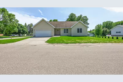 309 Iowa Avenue, Hoffman, MN 56339 - Photo 2