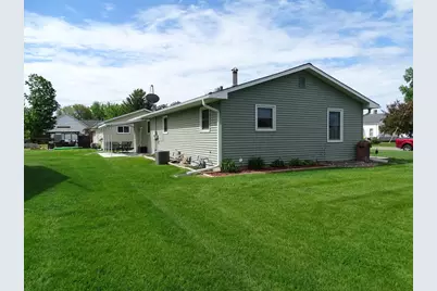 260 N Harrison Street, Mondovi, WI 54755 - Photo 4