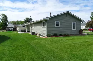 260 N Harrison St, Mondovi, WI 54755 - Photo 4