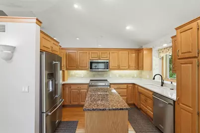 1887 Magnolia Lane N, Plymouth, MN 55441 - Photo 8