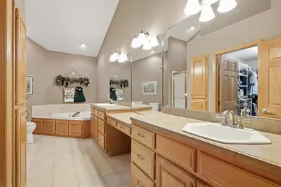 1887 Magnolia Lane N, Plymouth, MN 55441 - Photo 14