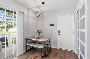 13229 Bush Ln, Eden Prairie, MN 55347 - Photo 12
