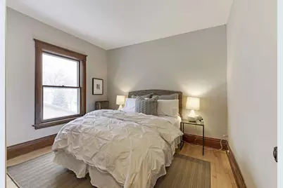 2441 Dupont Avenue S, Minneapolis, MN 55405 - Photo 32