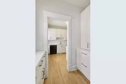 2441 Dupont Avenue S, Minneapolis, MN 55405 - Photo 28