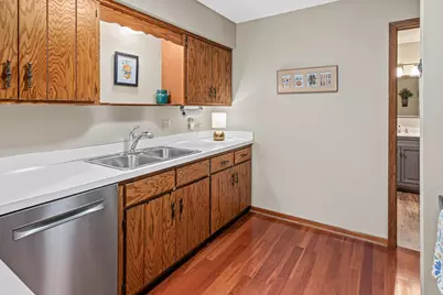 825 Martha Lake Court, Shoreview, MN 55126 - Photo 6