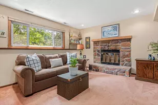 825 Martha Lake Ct, Shoreview, MN 55126 - Photo 14