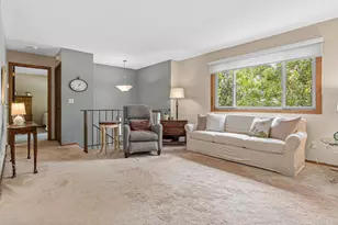 825 Martha Lake Ct, Shoreview, MN 55126 - Photo 10