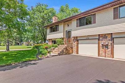 825 Martha Lake Court, Shoreview, MN 55126 - Photo 24