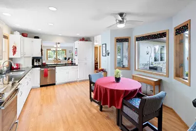 2084 Vierling Drive E, Shakopee, MN 55379 - Photo 14