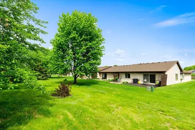 2084 Vierling Drive E, Shakopee, MN 55379 - Photo 6