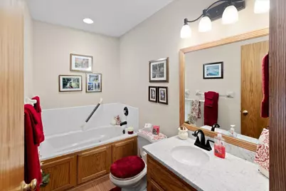 2084 Vierling Drive E, Shakopee, MN 55379 - Photo 26