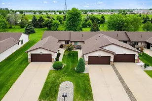 2084 Vierling Dr E, Shakopee, MN 55379 - Photo 2