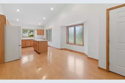 815 Wescott Square, Eagan, MN 55123 - Photo 6