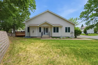 815 Wescott Square, Eagan, MN 55123 - Photo 2
