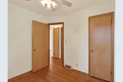 1502 Sherren Avenue E, Maplewood, MN 55109 - Photo 16
