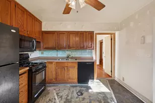 1502 Sherren Ave E, Maplewood, MN 55109 - Photo 4