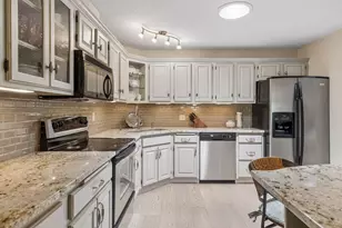 2228 Sherwood Ct, Minnetonka, MN 55305 - Photo 12