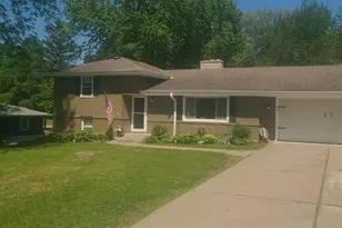 779 Redwood Ln, New Brighton, MN 55112 - Photo 1