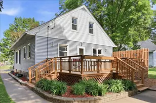 430 Morrison St, Mora, MN 55051 - Photo 2