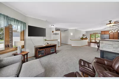 801 Grandview Court SE, Stewartville, MN 55976 - Photo 8
