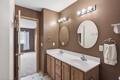 8639 Quarry Ridge Lane #I, Woodbury, MN 55125 - Photo 16