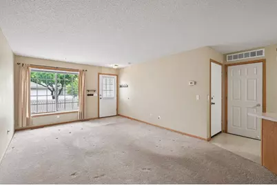 8639 Quarry Ridge Lane #I, Woodbury, MN 55125 - Photo 4