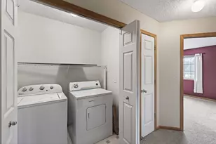8639 Quarry Ridge Ln, Woodbury, MN 55125 - Photo 18