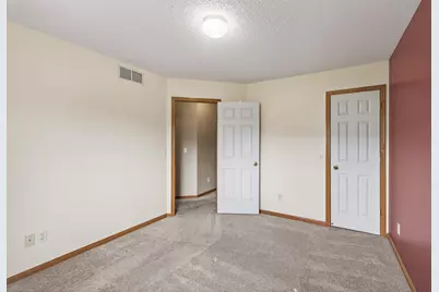 8639 Quarry Ridge Lane #I, Woodbury, MN 55125 - Photo 12