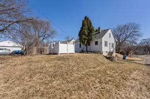 2901 Zenith Ave N, Robbinsdale, MN 55422 - Photo 26