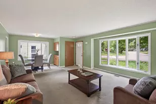 2071 Lindy Ave, Roseville, MN 55113 - Photo 4