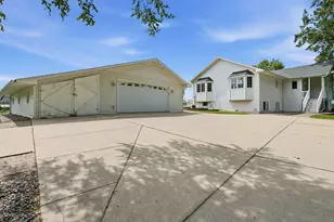 11646 Indian Beach Rd, Spicer, MN 56288 - Photo 4