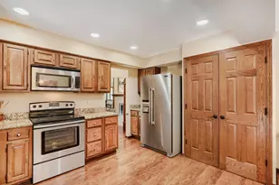 311 E 135th St, Burnsville, MN 55337 - Photo 4