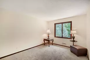 311 E 135th St, Burnsville, MN 55337 - Photo 12