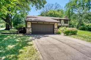 311 E 135th St, Burnsville, MN 55337 - Photo 30