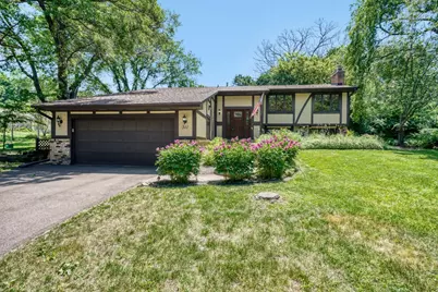 311 E 135th Street, Burnsville, MN 55337 - Photo 2