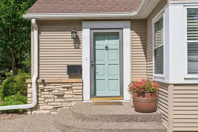 1821 Bohland Avenue, Saint Paul, MN 55116 - Photo 2