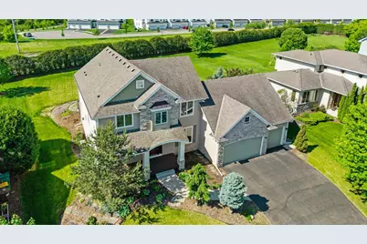 1634 Isabella Parkway, Chaska, MN 55318 - Photo 2